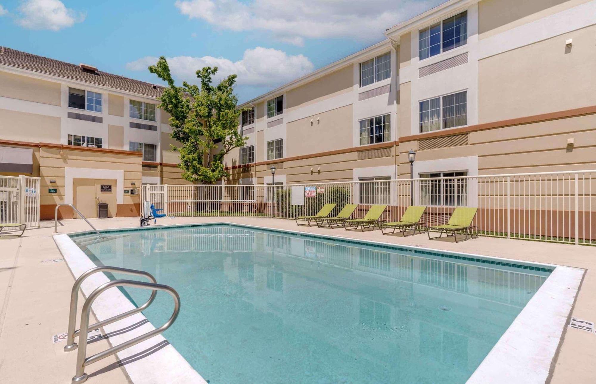 Extended Stay America Suites - Pleasanton - Chabot Dr Exterior photo