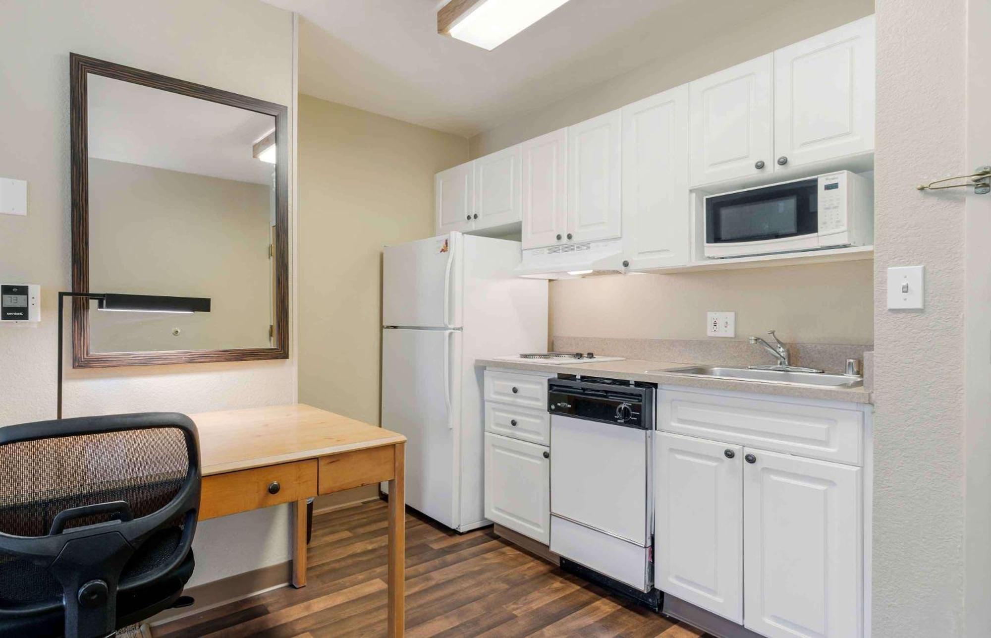 Extended Stay America Suites - Pleasanton - Chabot Dr Exterior photo